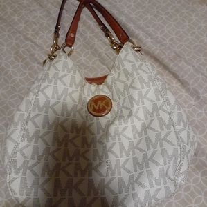 Michael Kors pocketbook